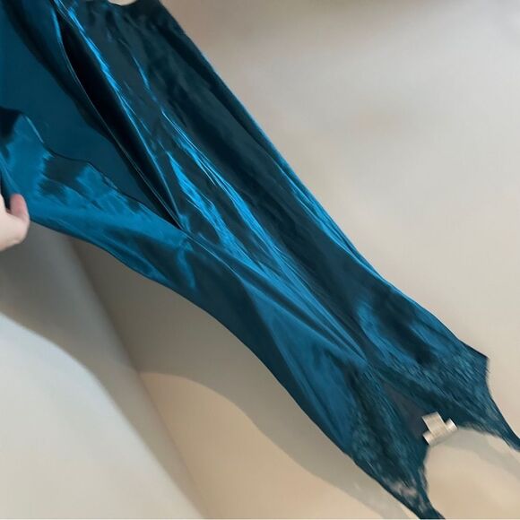 Victoria's Secret Gold Label Teal Vintage Satin Gown Chemise Lace Bust SEE INFO - Picture 9 of 10